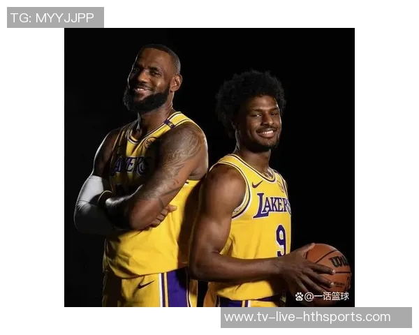 A史密斯：詹姆斯的收入应与其贡献相匹配NBA薪资水平亟待提升