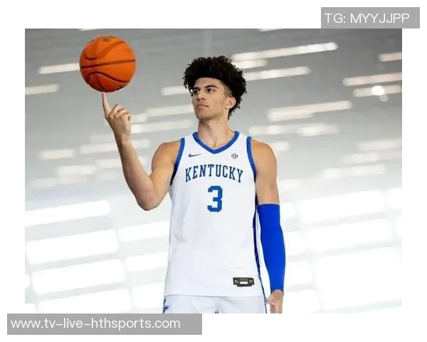 老K教练盛赞卡梅隆布泽尔聪明才智抢板传球能力超越同龄人